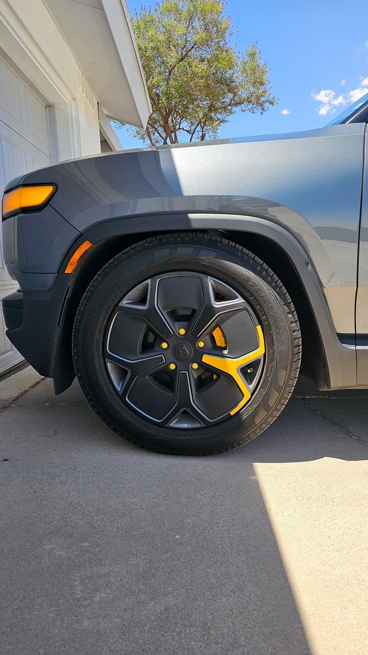 Rivian R1T R1S Suspension issue…took delivery yesterday… 20240605_140008