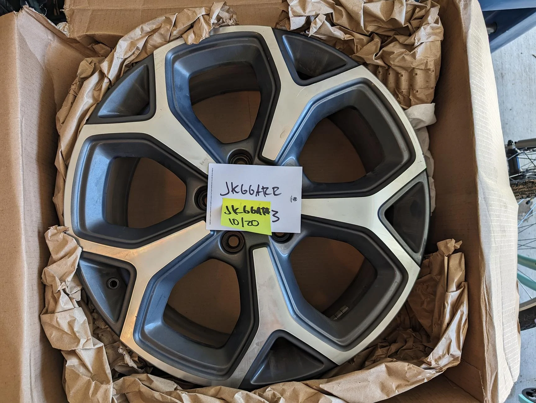 Rivian R1T R1S 21" Wheels Only $20 for 3 HTX PXL_20231020_172628195