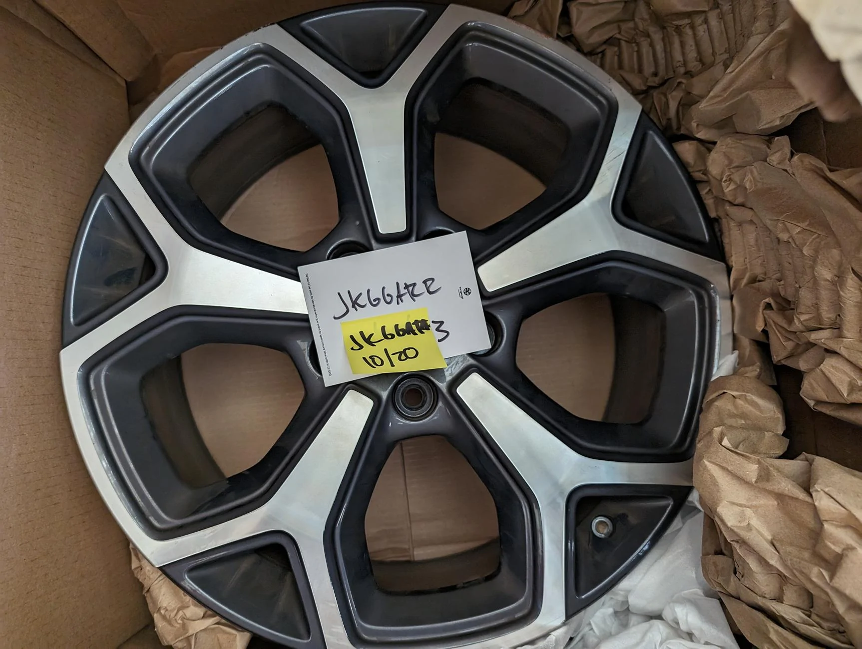 Rivian R1T R1S 21" Wheels Only $20 for 3 HTX PXL_20231020_172726585
