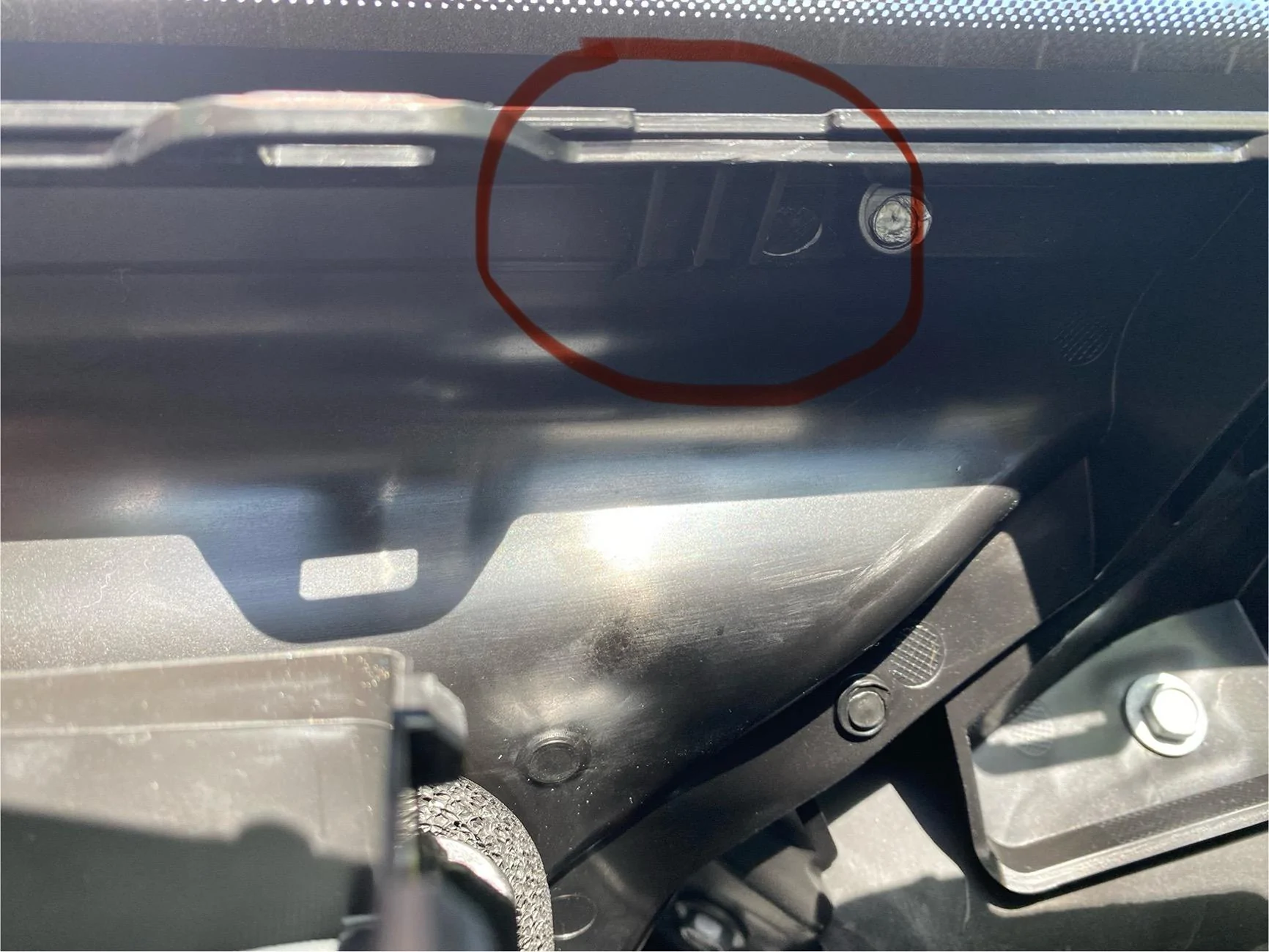 Rivian R1T R1S Dash rattle mitigation - dash disassemble DIY IMG_0840