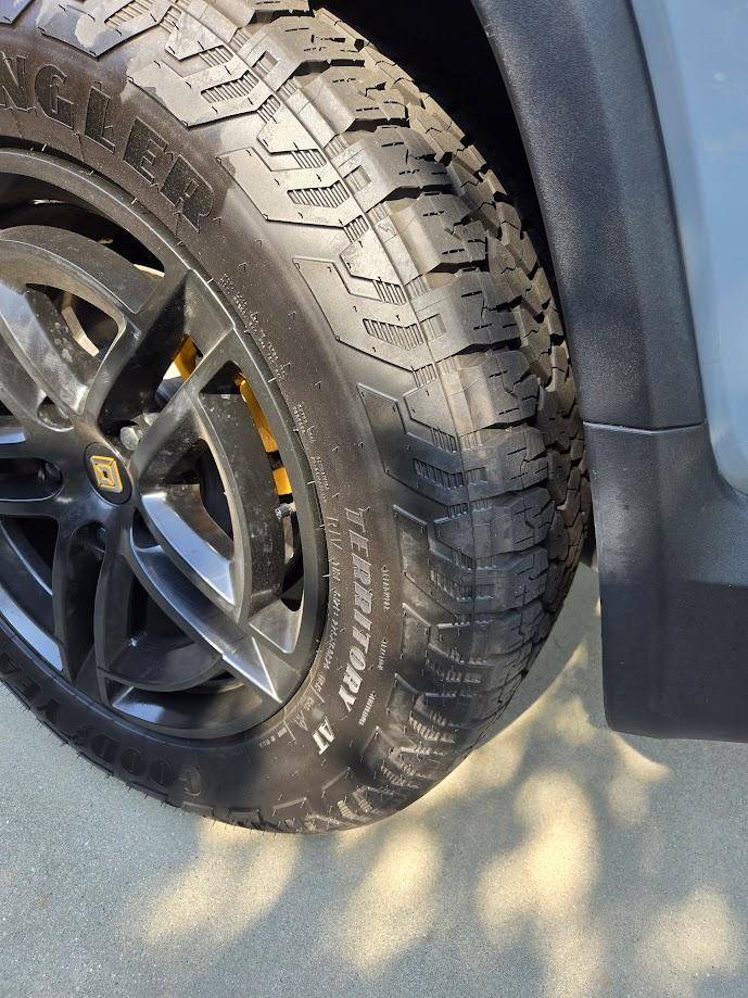 Rivian R1T R1S Affordable high efficiency 20" wheels and 33" tires options (275/60R20) 20240709_090155