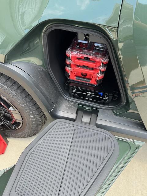 Rivian R1T R1S RMaxx Gear Tunnel Slide + Milwaukee Packout IMG_1284