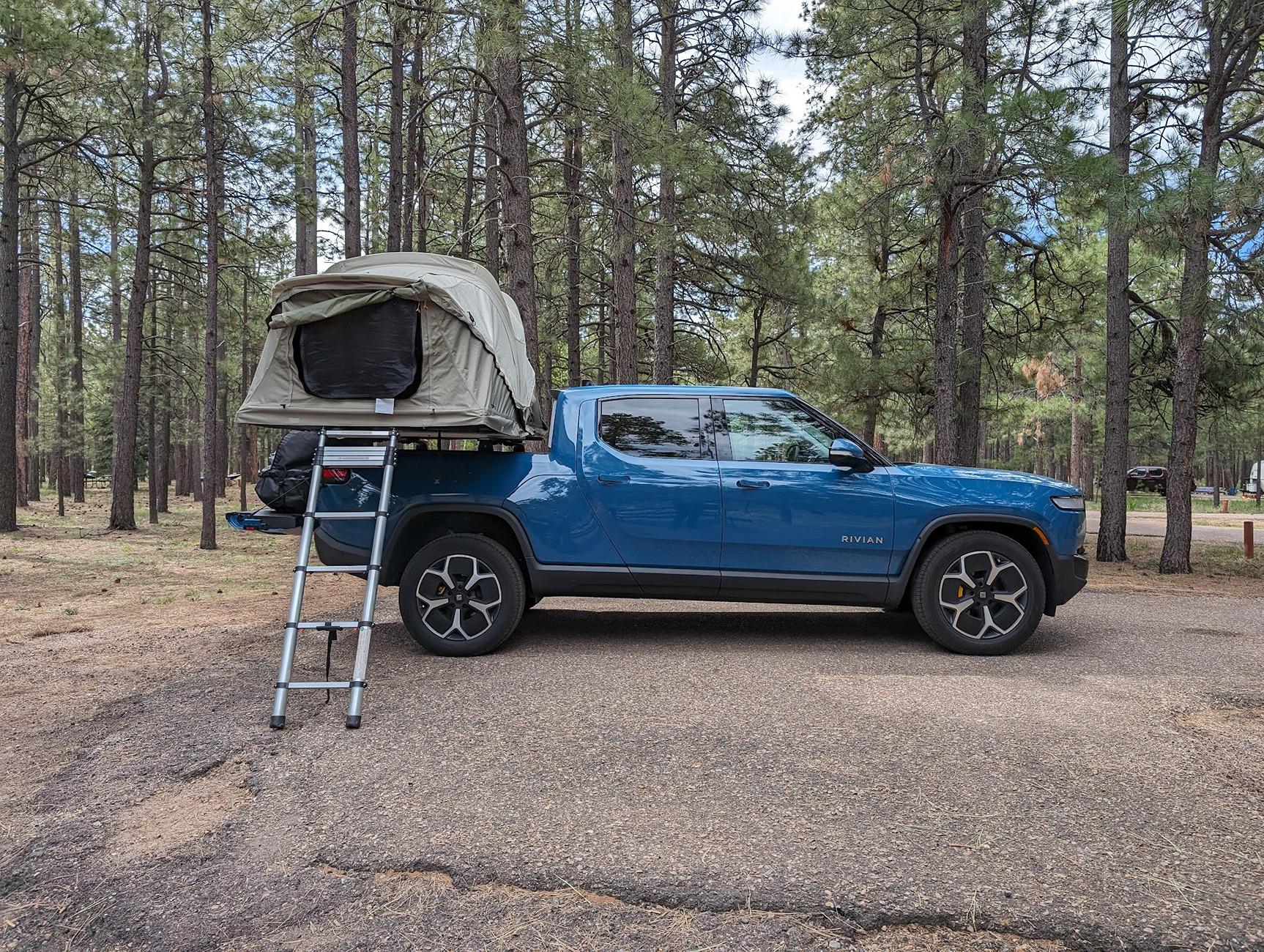 Rivian R1T R1S Thule Approach M RTT on R1T PXL_20240518_160555640.MP
