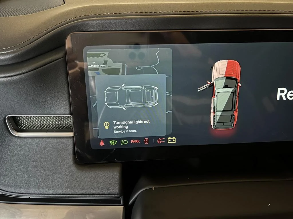 Rivian R1T R1S My experience with 2025 R1S Gen 2 -- Purchase and first 10 days / 500 miles Indicators