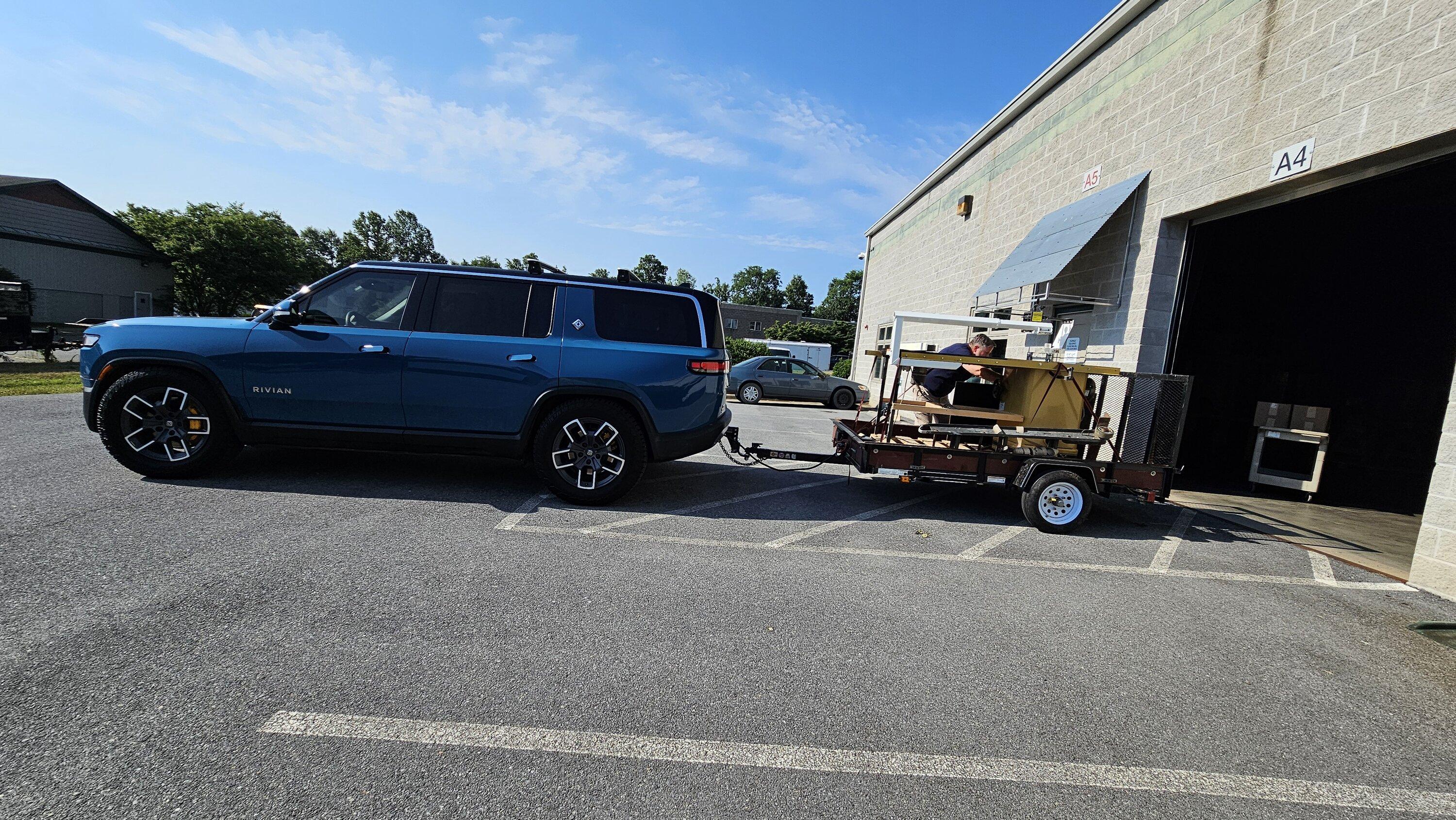 Rivian R1T R1S Doing some SUV things today 1000018170