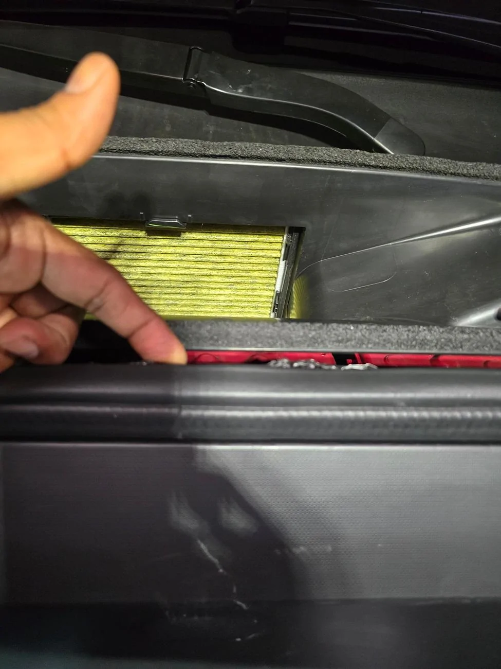 Rivian R1T R1S Guide: R1S / R1T Wind Noise FIX! 20240716_123444