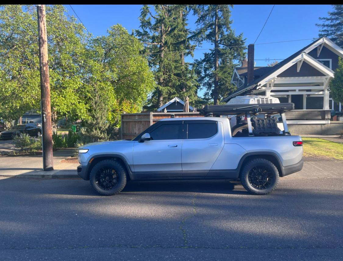Rivian R1T R1S SOONISH 20" Kaos wheels & Maxxis Razer AT Tires Installed IMG_3702