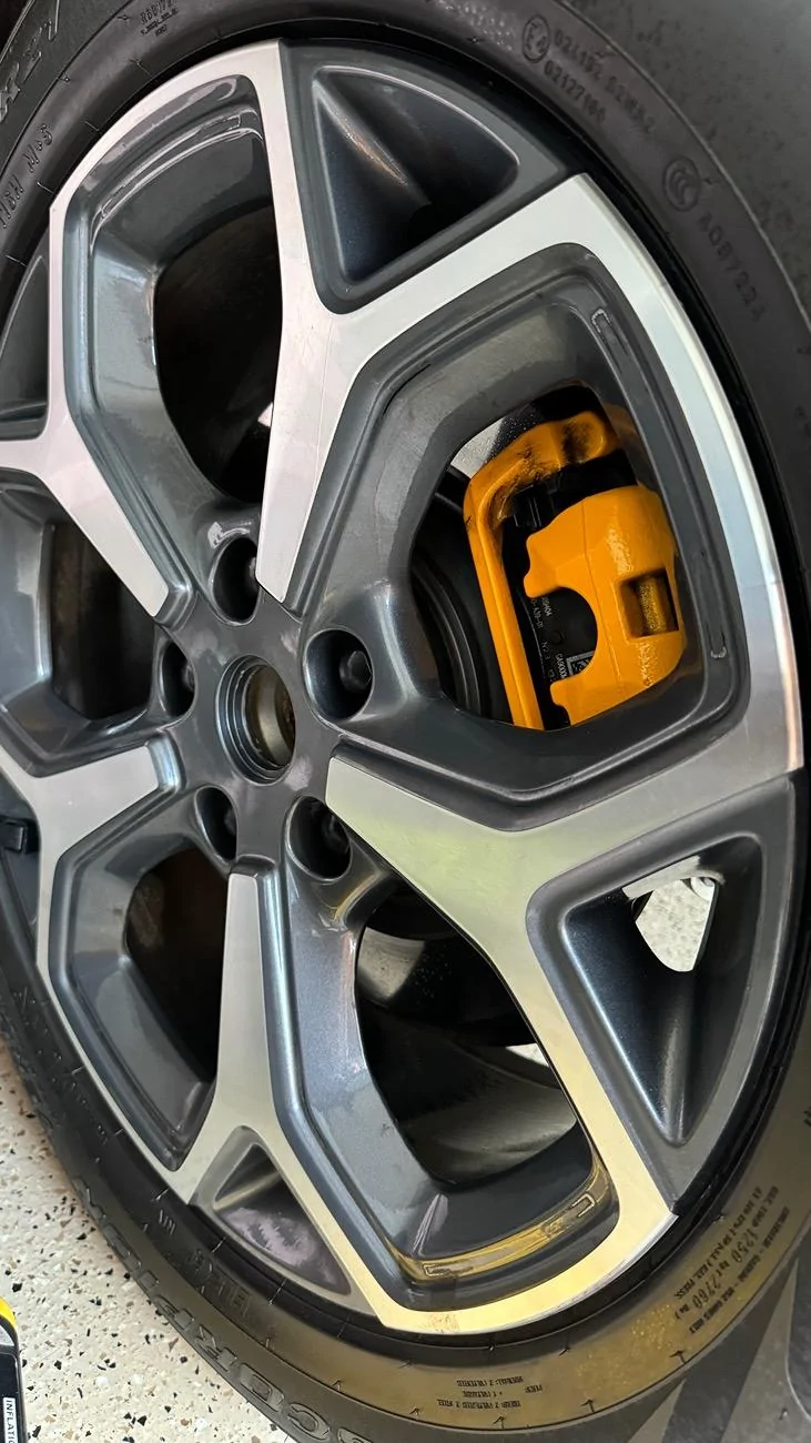 Rivian R1T R1S 21" wheels paint chip by aero wheel cover IMG_9663