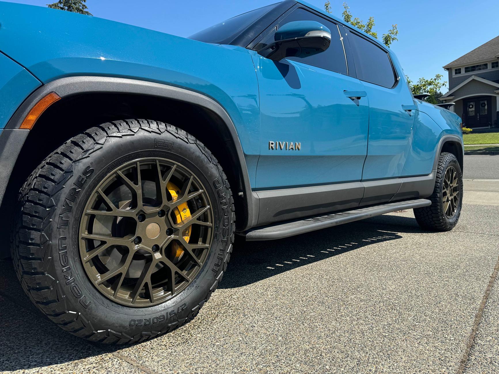 Rivian R1T R1S SOONISH 20" Kaos wheels & Maxxis Razer AT Tires Installed wheels powderoat