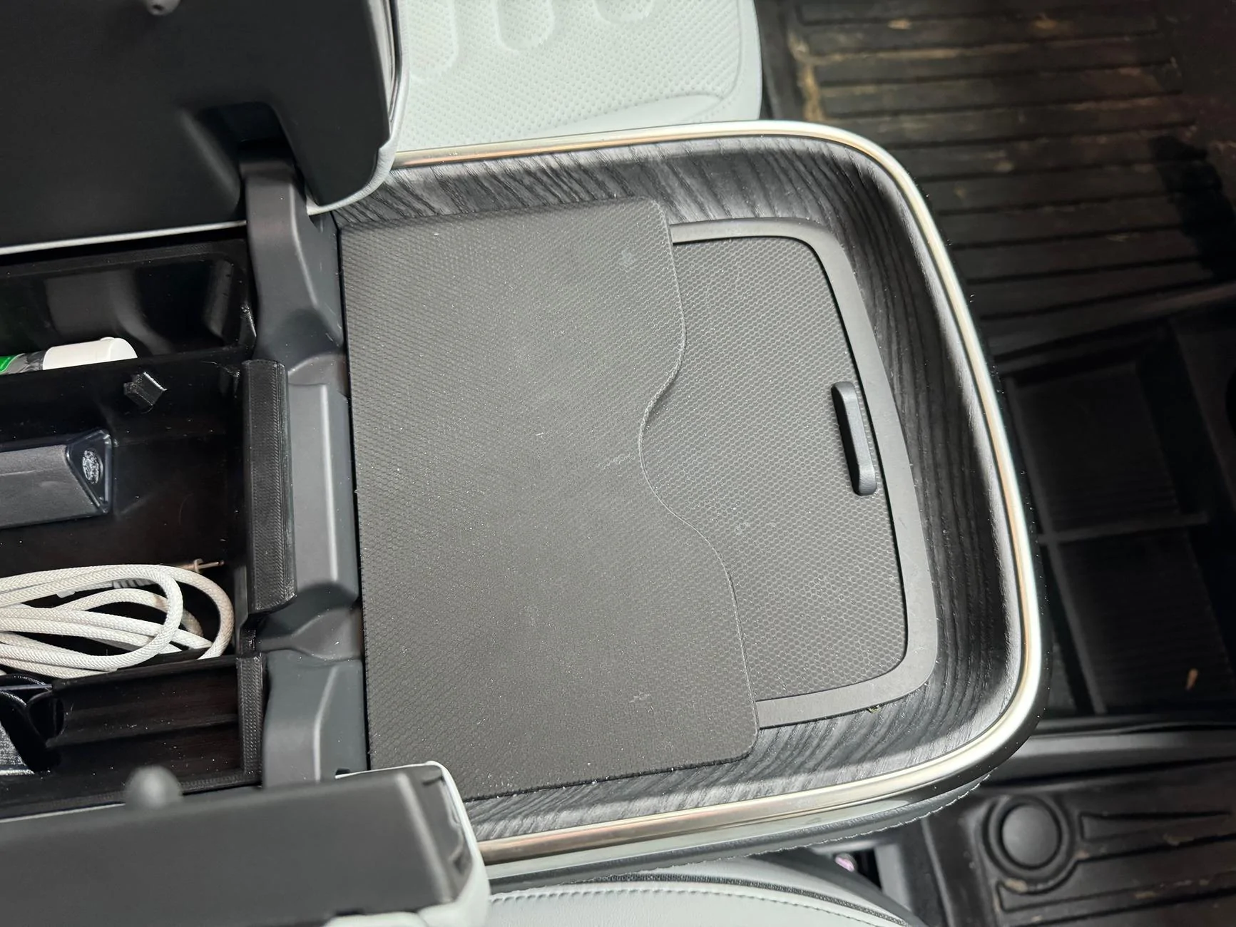 Rivian R1T R1S Updated wireless charging pad installed Stow n Charg
