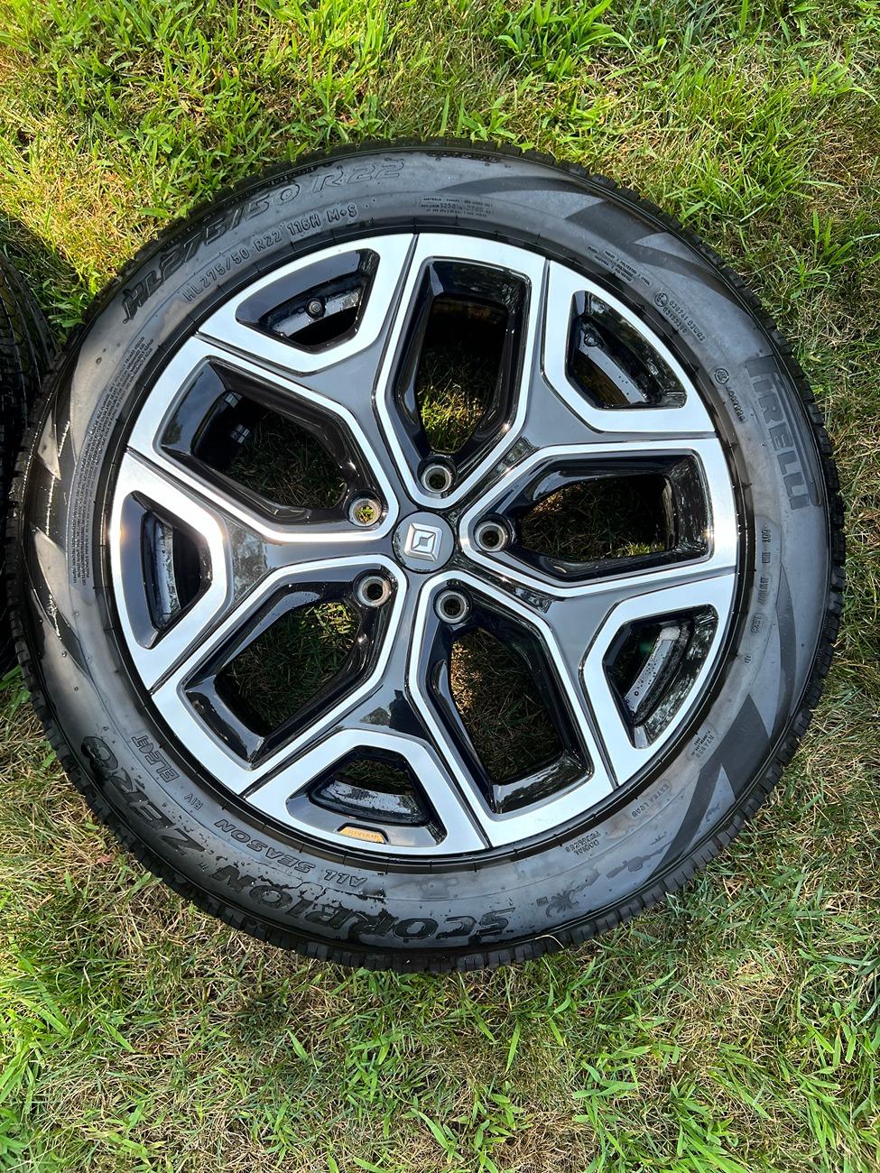 Rivian R1T R1S FS: Full Set 22" Bright OEM Wheels and Tires IMG_6426