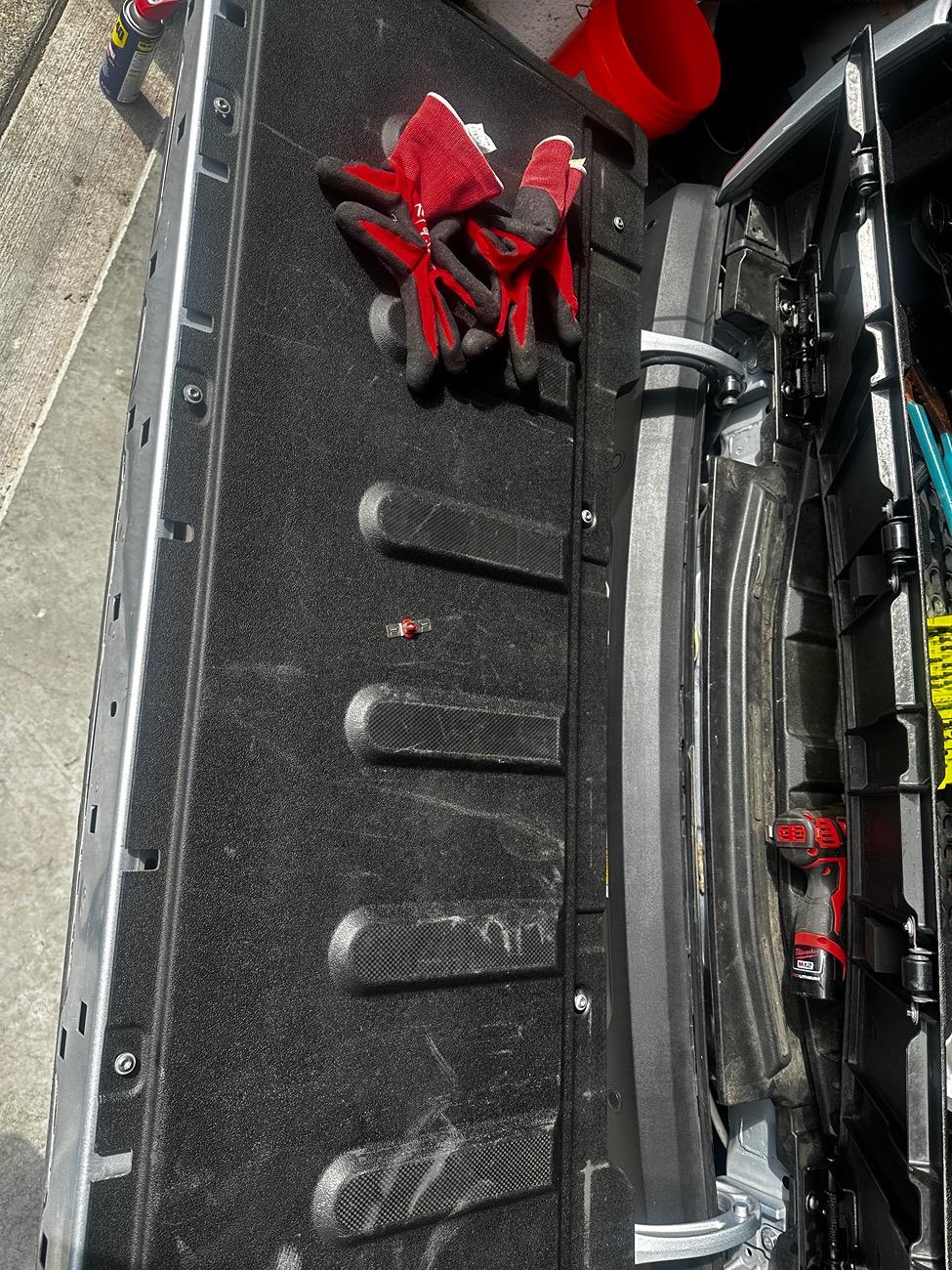 Rivian R1T R1S Tailgate IMG_1605
