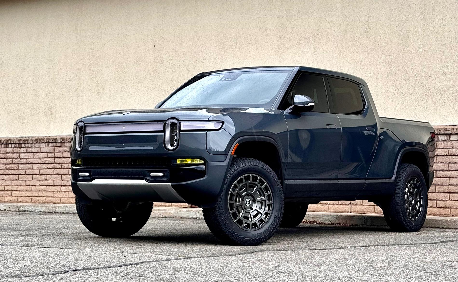 Rivian R1T R1S Something something something new 2023 El Cap R1T IMG_2015