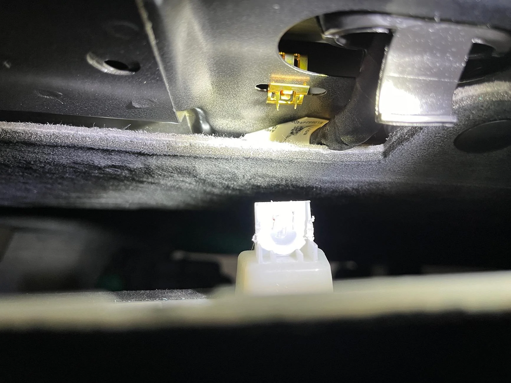 Rivian R1T R1S Front + rear dashcam installed via  mirror tap (DIY tutorial) IMG_0295