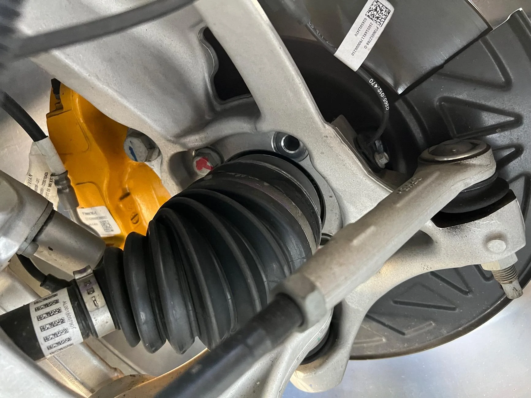 Rivian R1T R1S Fix for front wheel knocking IMG_2290