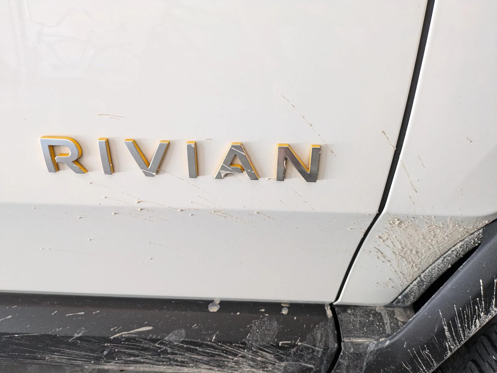 Rivian R1T R1S First 2 Weeks of a New (to me) R1T 1000002457