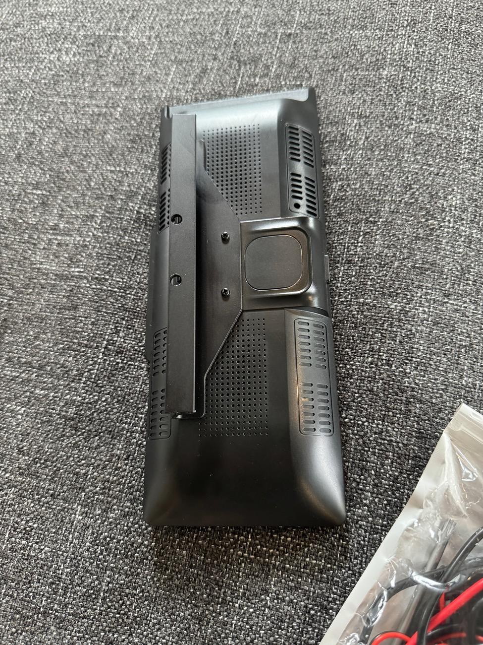 Rivian R1T R1S EV Sportline CP/AA Screen $130 IMG_0012