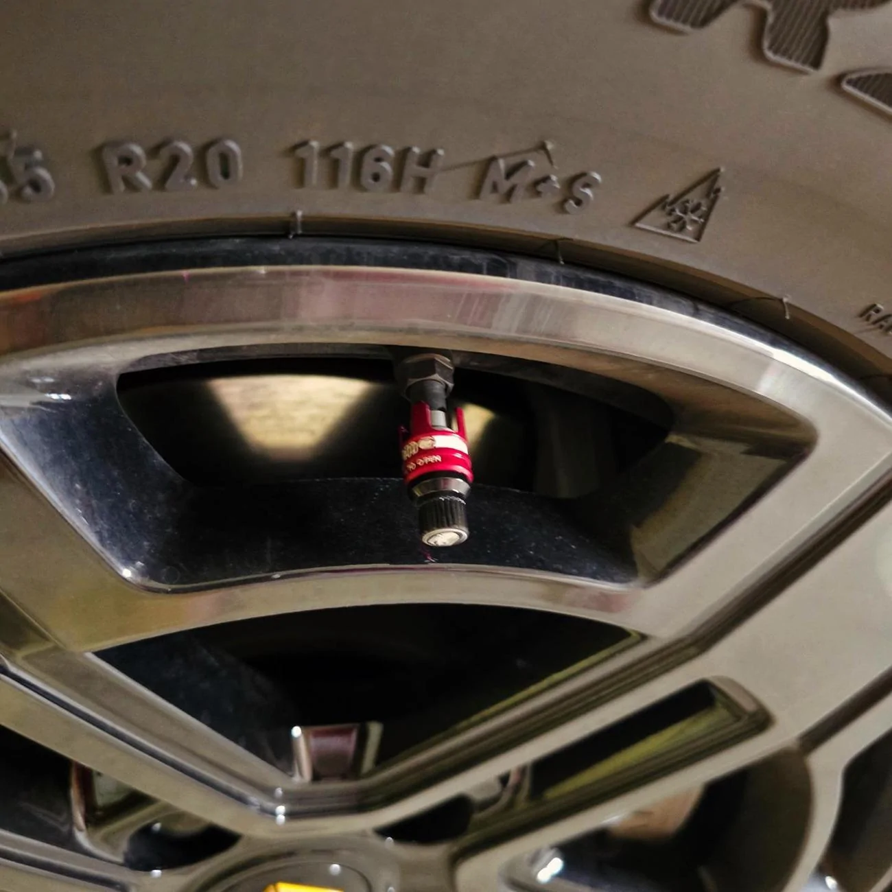 Rivian R1T R1S Tr4ckD4ys R1T Overland Build Thread 1000000365