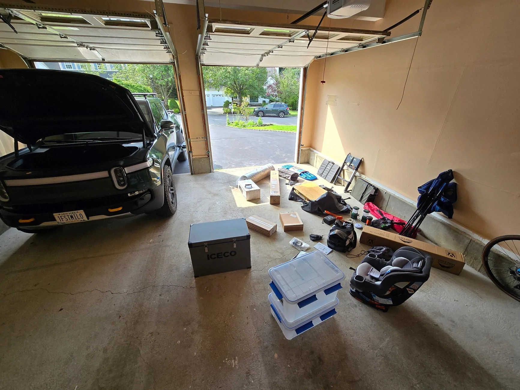 Rivian R1T R1S Tr4ckD4ys R1T Overland Build Thread 1000000338