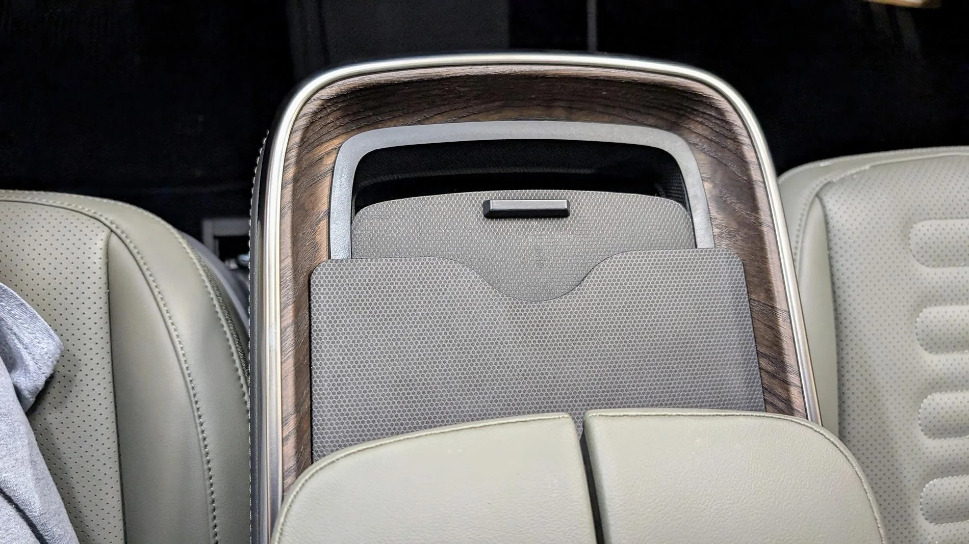 Rivian R1T R1S StowNCharge by Adventure High Tech - Out Now! 1722484141078-mr