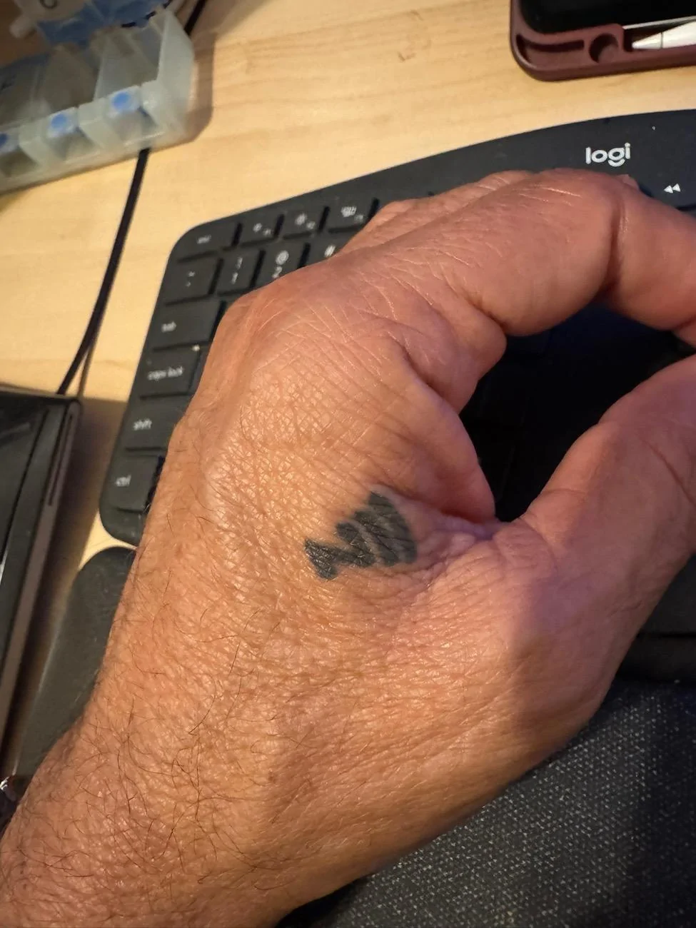 Rivian R1T R1S How-to Extract your key card chip (to put in anything else - i.e. watch band) 1722531277818-2l