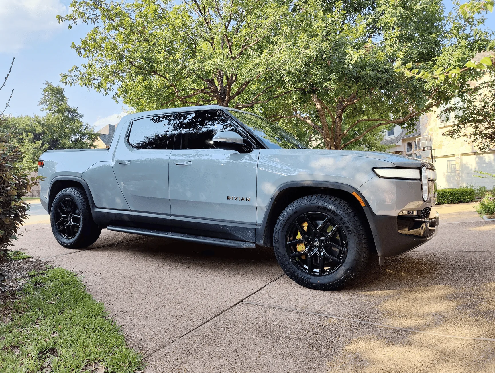 Rivian R1T R1S New Goodyear 20” tire option - available when? 1722612304117-64