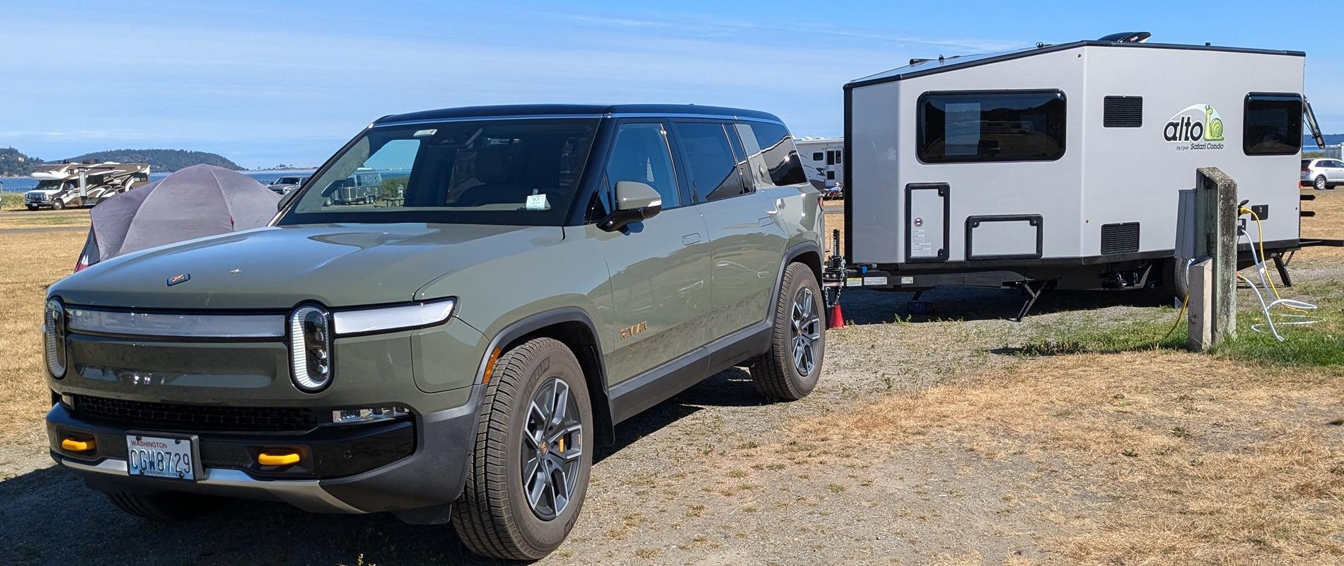 Rivian R1T R1S Towing a 17ft/2,200lb RV trailer with a Tesla Model X; reasons why an R1S could be a better tow vehicle OliveAndGreyce
