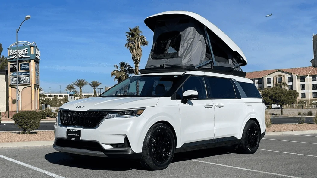 Rivian R1T R1S Lucid Gravity vs R1S Carnival 3