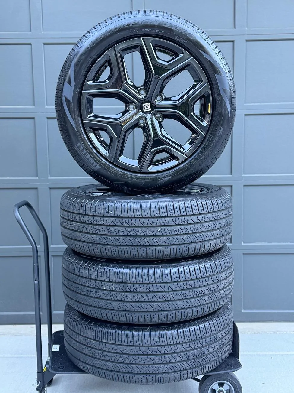 Rivian R1T R1S WTB 22" Sport Dark Wheel & Tire Set IMG_6922