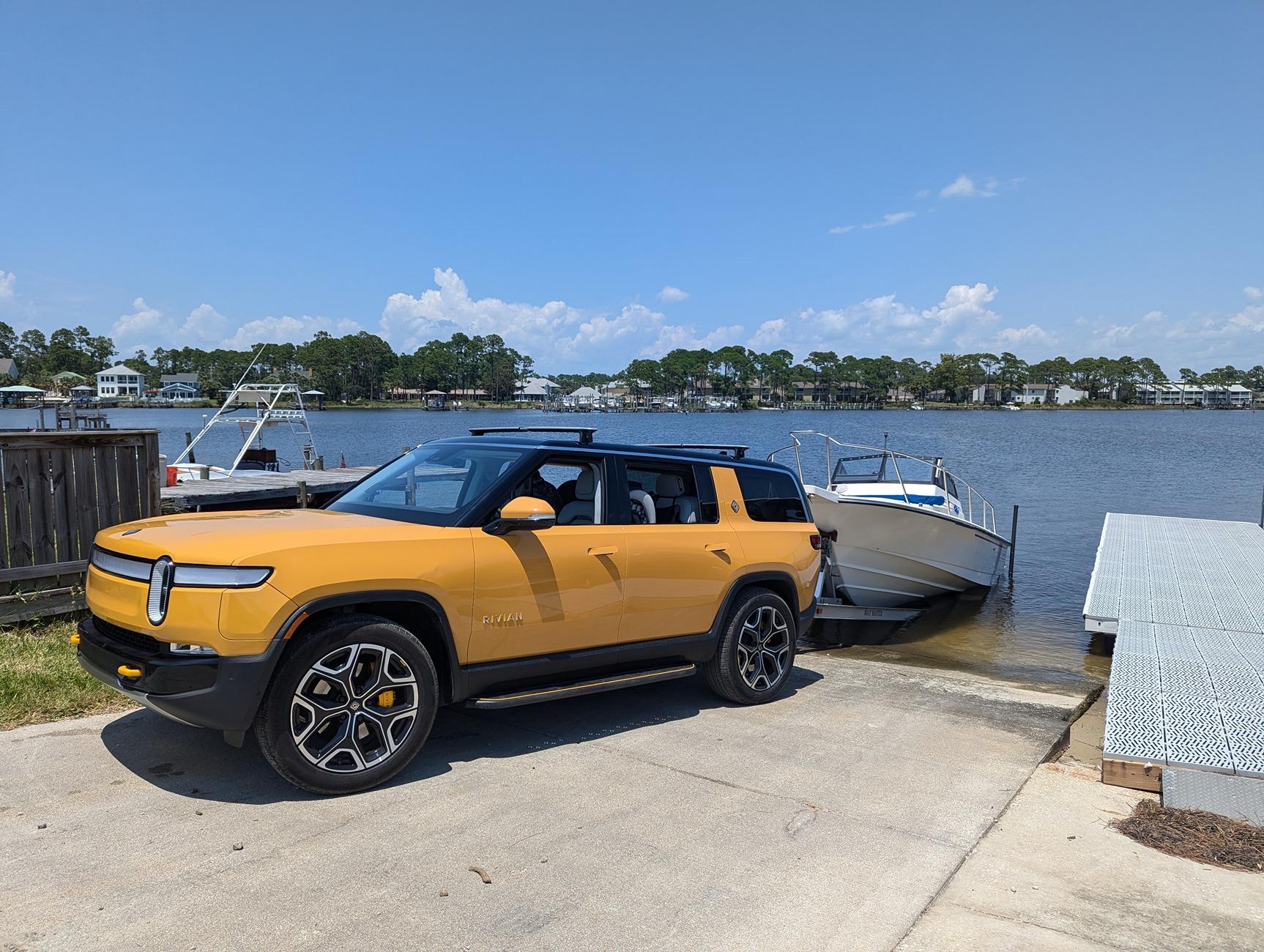 Rivian R1T R1S 2800 mile road trip / towing 5k lbs boat / R1S vs Porsche PXL_20240714_184331051~2