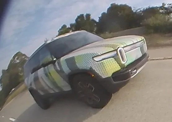 Rivian R1T R1S Mfgr Camouflage R1S Spotted - why the camo? Screenshot 2024-08-08 090512