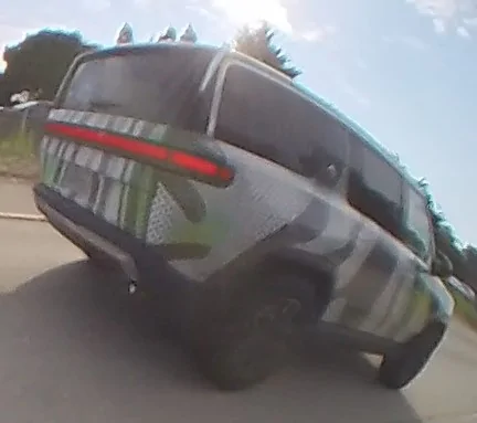Rivian R1T R1S Mfgr Camouflage R1S Spotted - why the camo? Screenshot 2024-08-08 090602