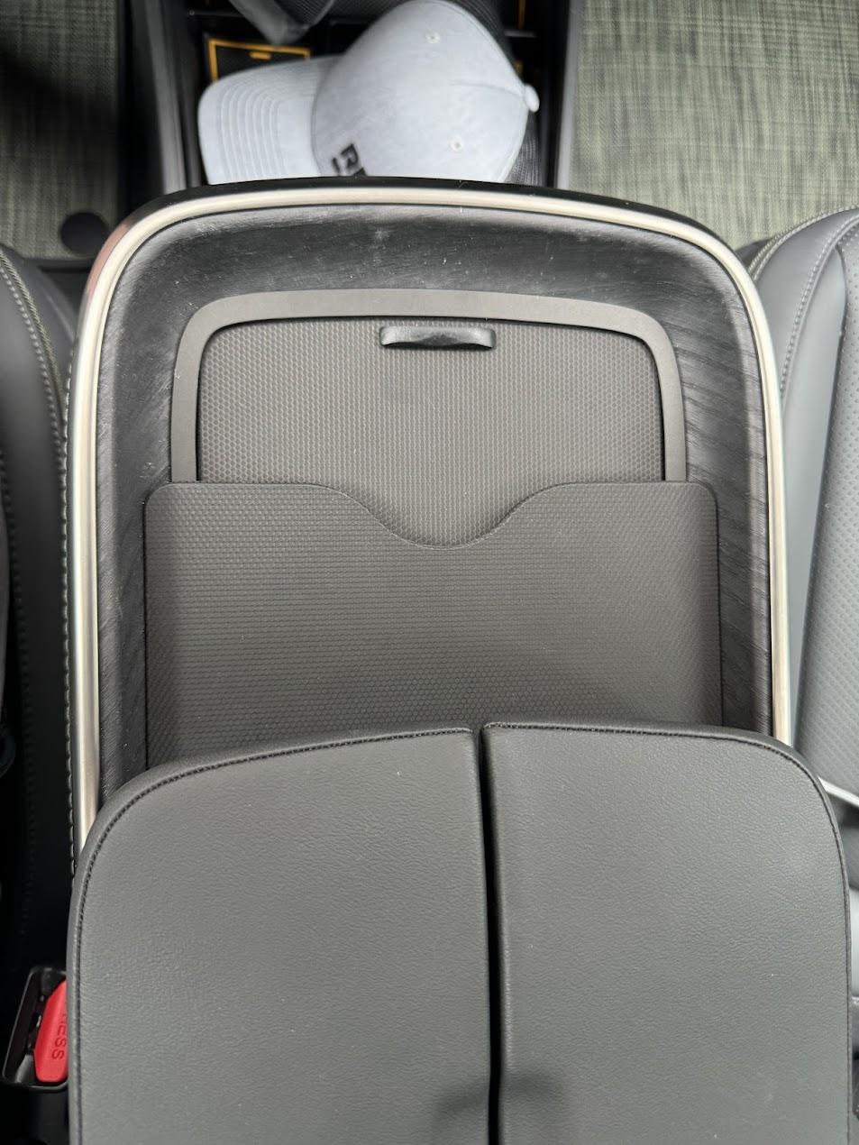 Rivian R1T R1S Why can't Rivian get service center scheduling right? PhoneCharger