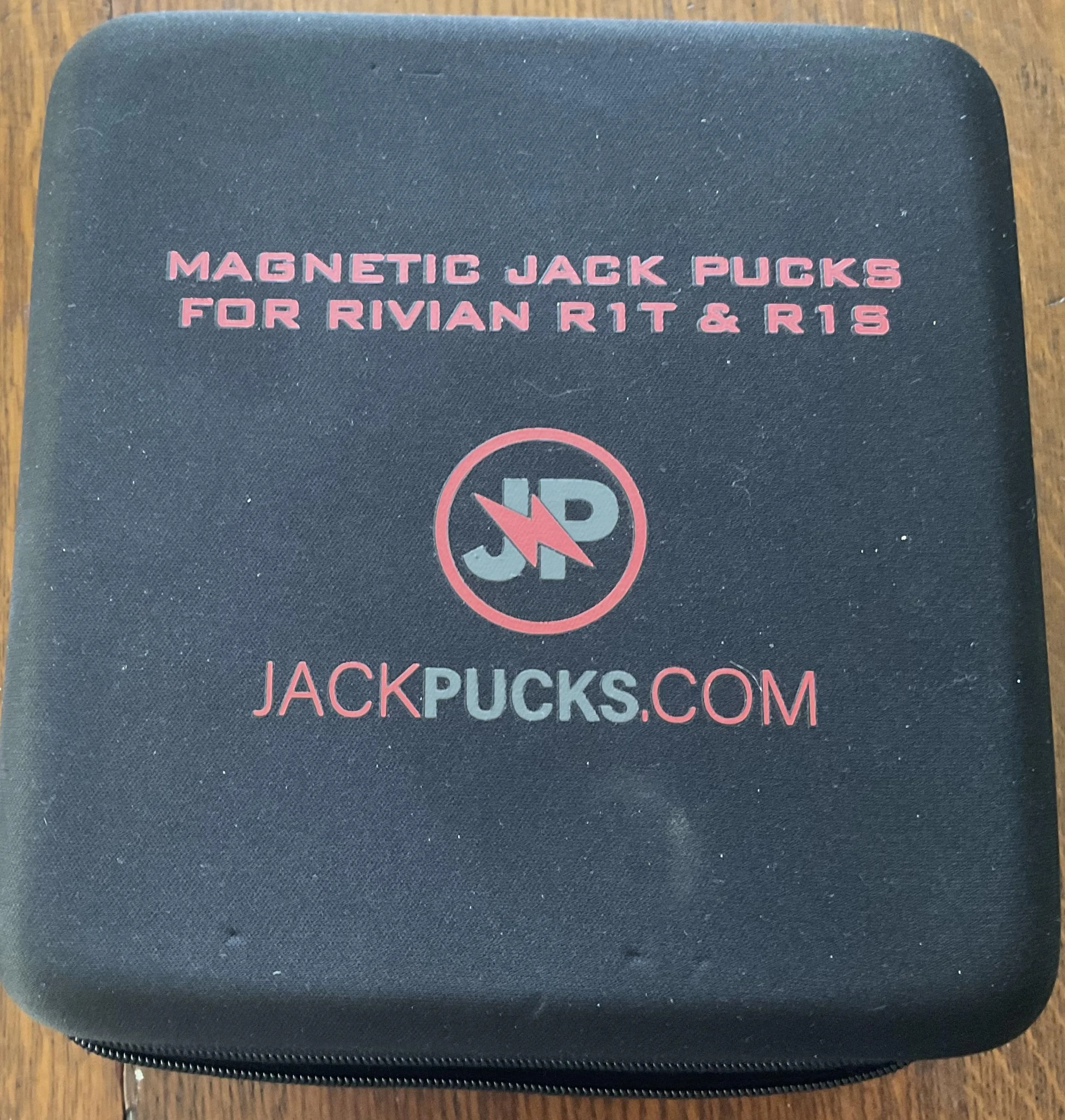 Rivian R1T R1S FS: Magnetic Jack Pucks Set IMG_0247