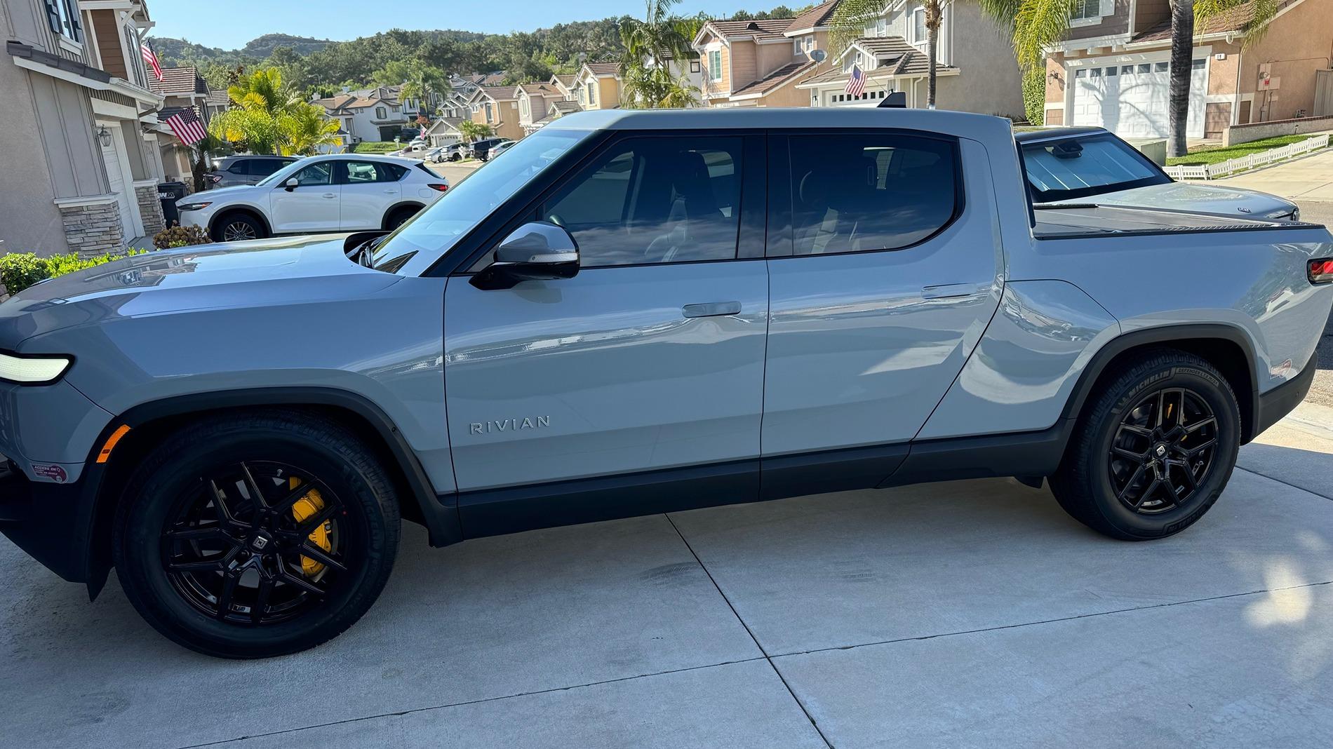 Rivian R1T R1S New MSW Type 52 Wheels in Gloss Black IMG_2637