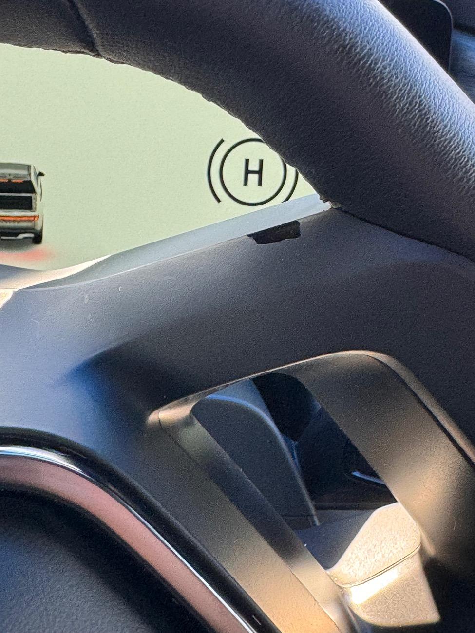 Rivian R1T R1S Peeling steering wheel IMG_0349