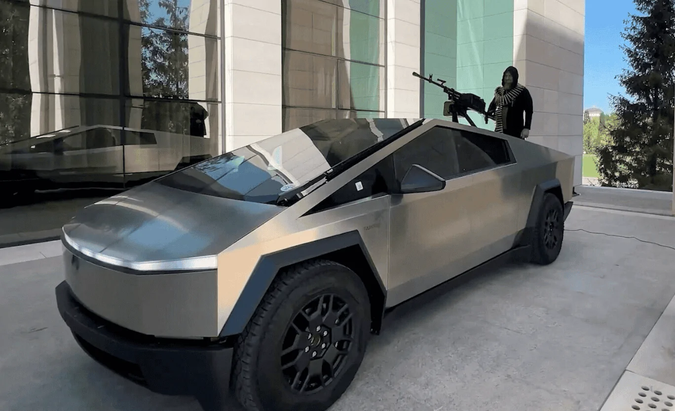 Rivian R1T R1S Cybertruck goes to war 1723919854951-w1