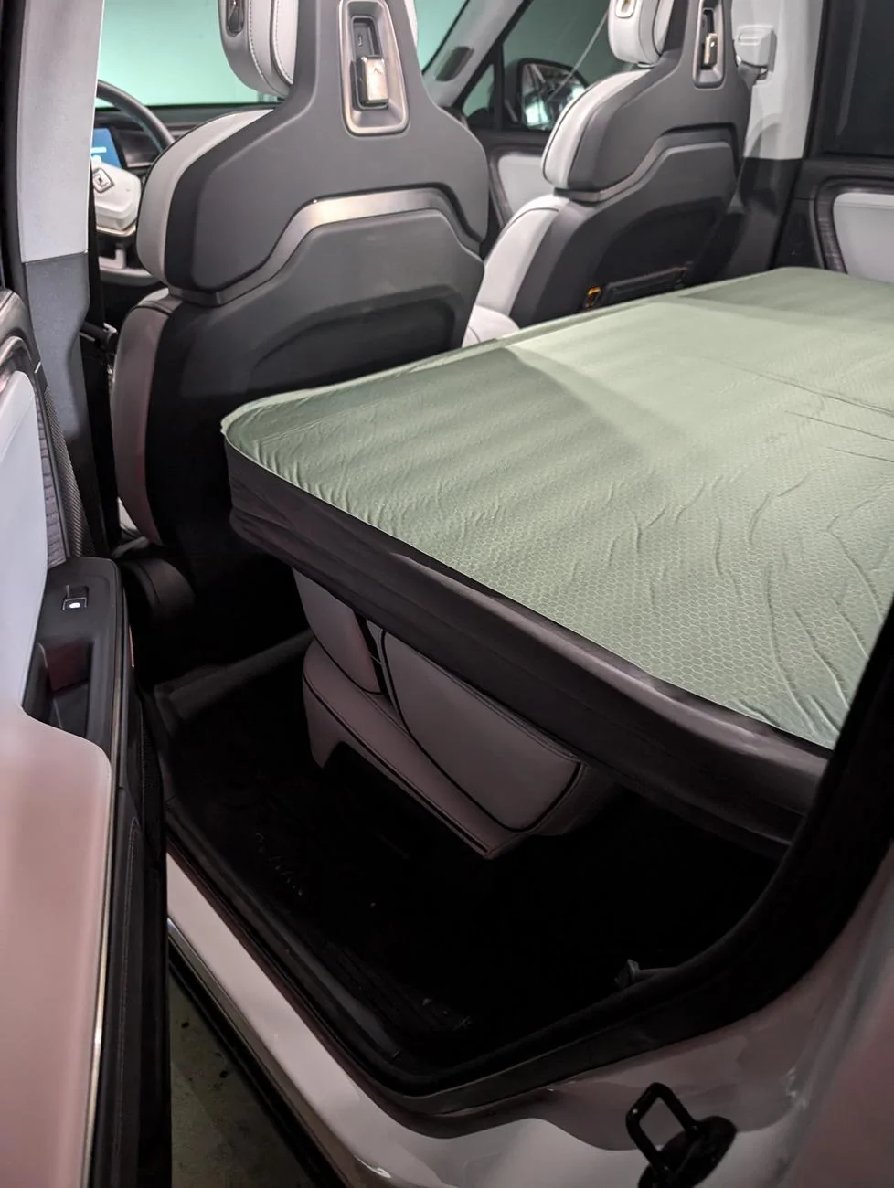 Rivian R1T R1S R1S car camping air mattress recommendations? PXL_20240819_173023922