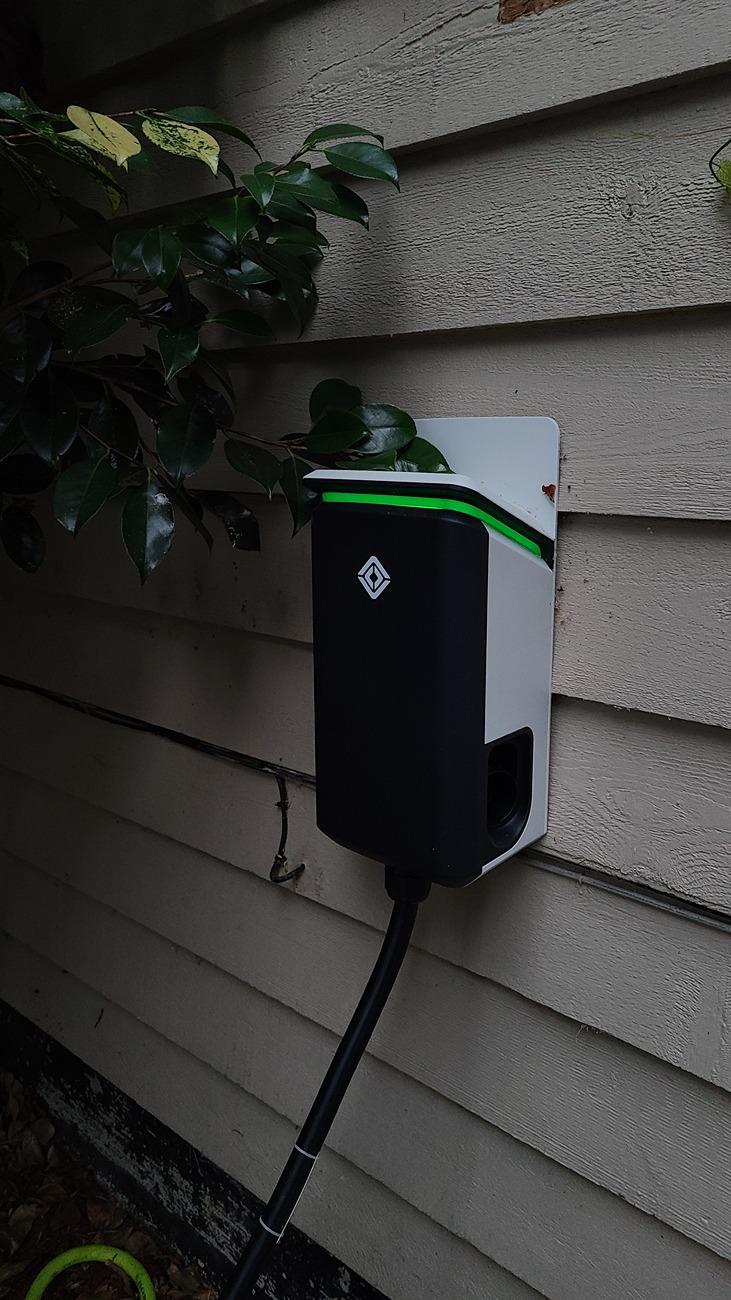 Rivian R1T R1S Level 2 charging causes my house LEDs to flicker 20240816_202423