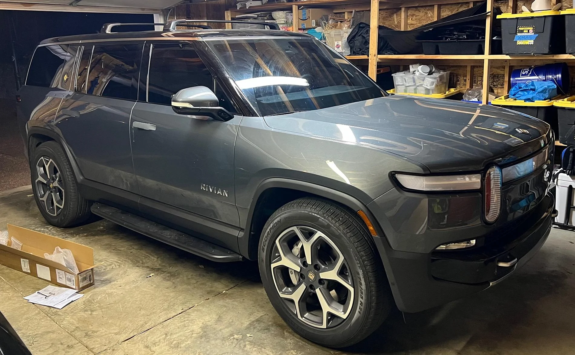 Rivian R1T R1S New Black Crossbars from Rivian IMG_2880