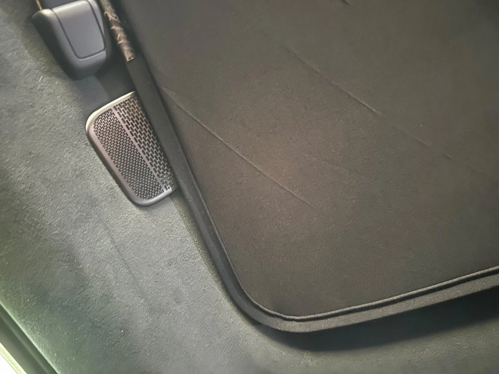 Rivian R1T R1S R1S sunshade recommendation sought IMG_3704