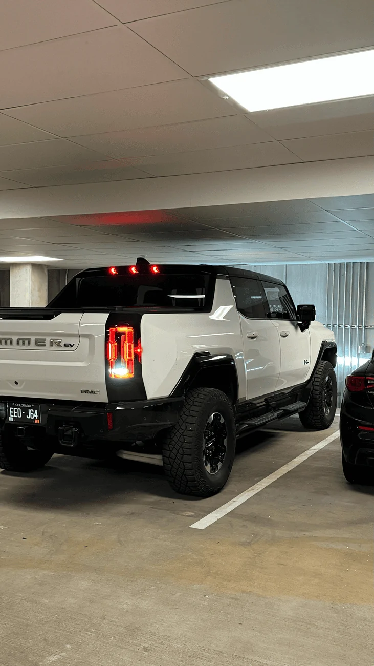 Rivian R1T R1S My Rivian is in the shop - I rented a Hummer EV for a month and hate it tempImageddupbj