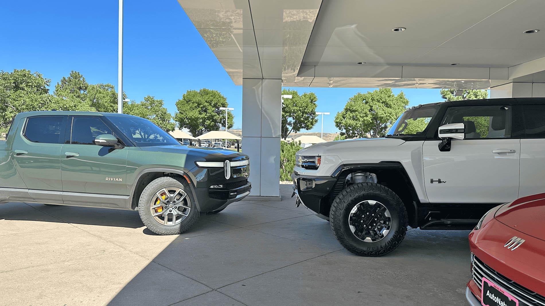 Rivian R1T R1S My Rivian is in the shop - I rented a Hummer EV for a month and hate it tempImageBr0vr9