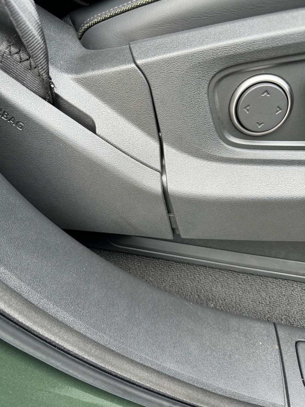 Rivian R1T R1S Upcoming Service Appointment - Panel Gaps & AC humming IMG_4961
