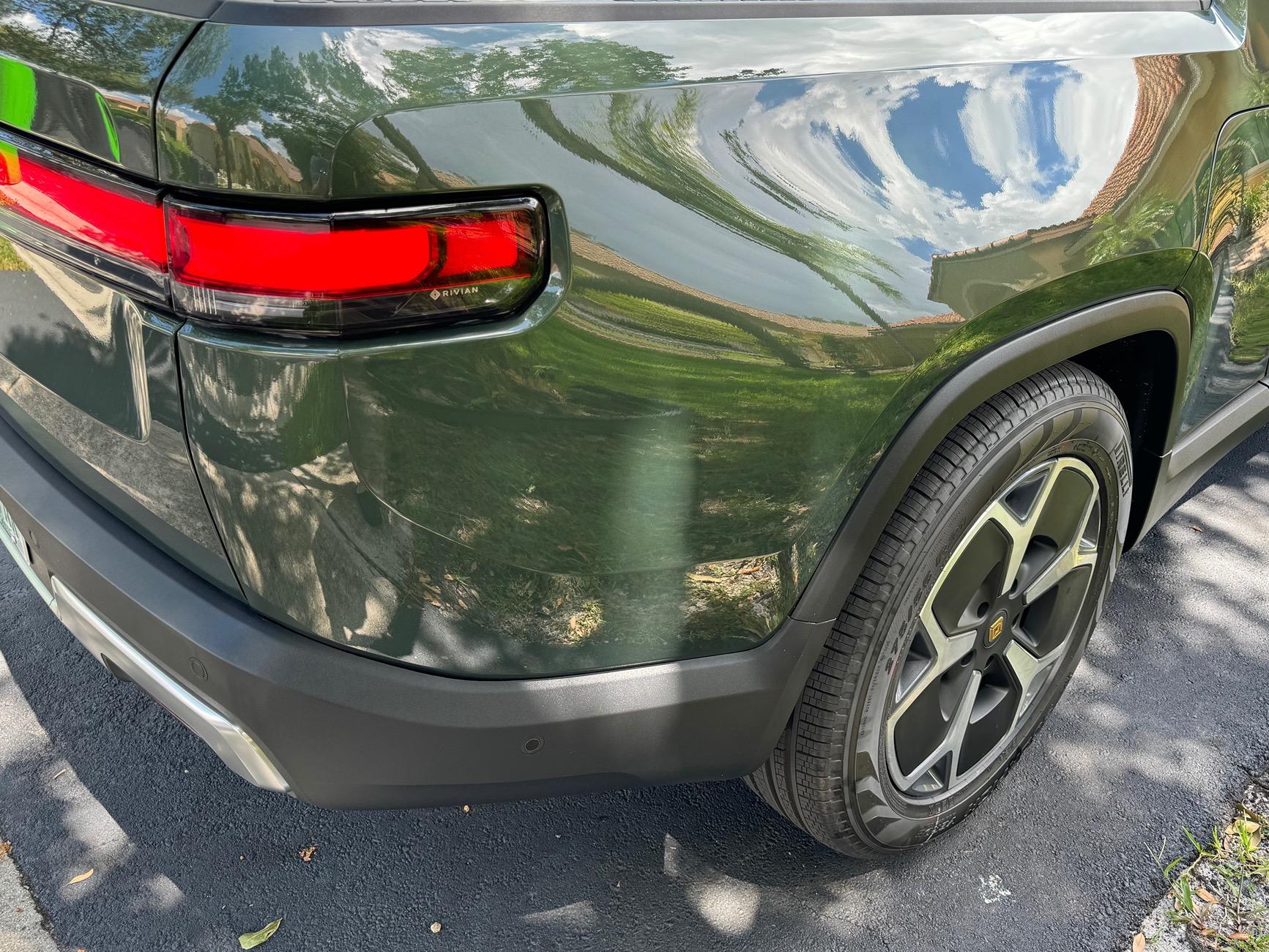 Rivian R1T R1S Upcoming Service Appointment - Panel Gaps & AC humming IMG_4949