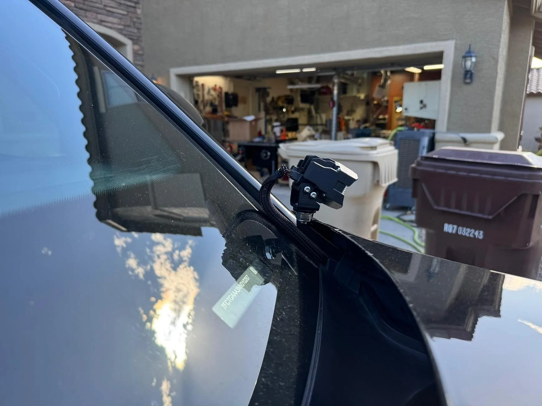 Rivian R1T R1S Which Ditch Light Brackets to buy? 1724542075680-43