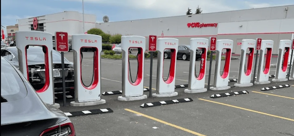 Rivian R1T R1S Supercharging Stall # Question 1724578756820-on