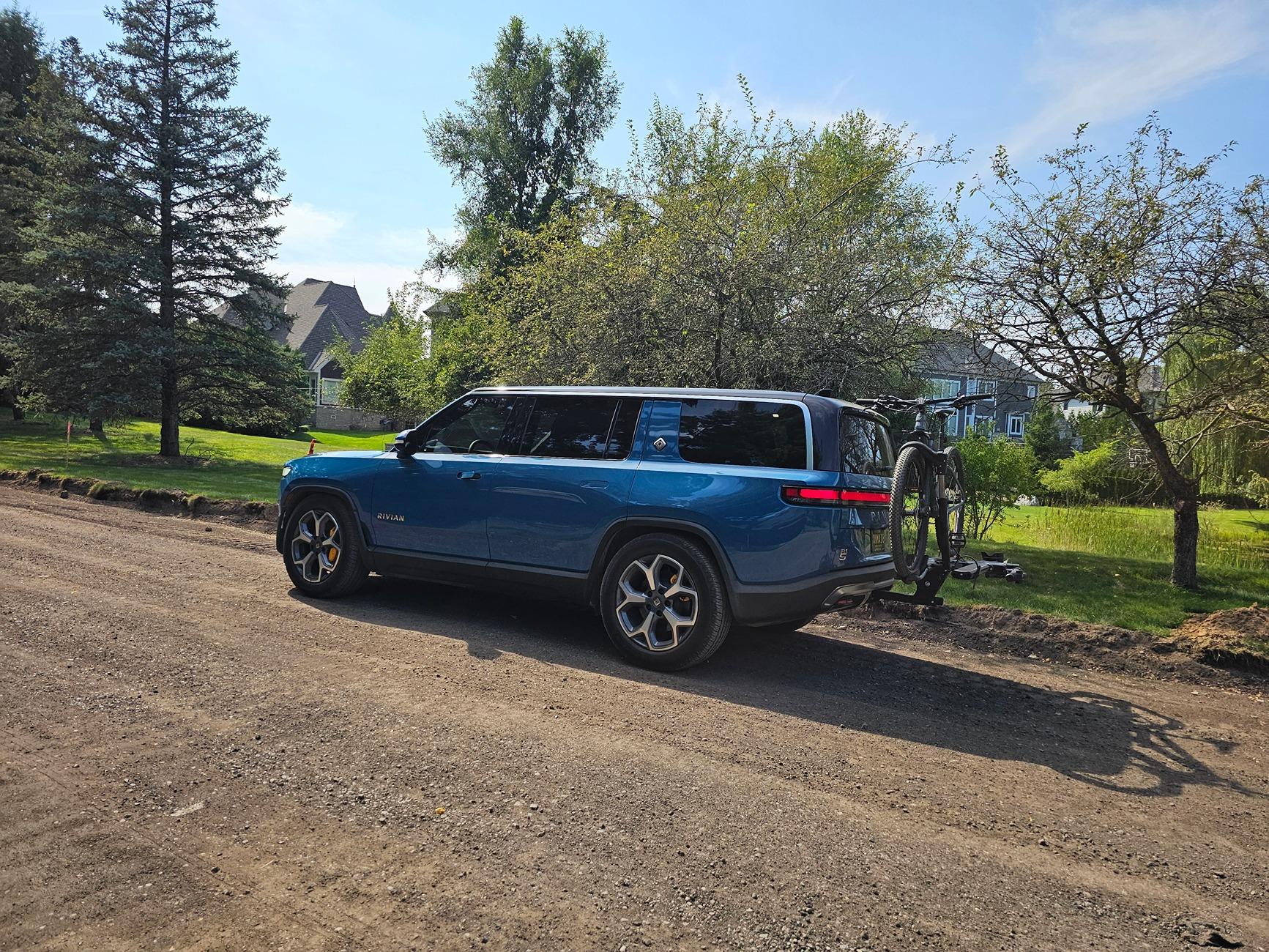 Rivian R1T R1S New 21" tire option - Michelin Defender LTX M/S 2 275/55-21 @ $380 1000072368
