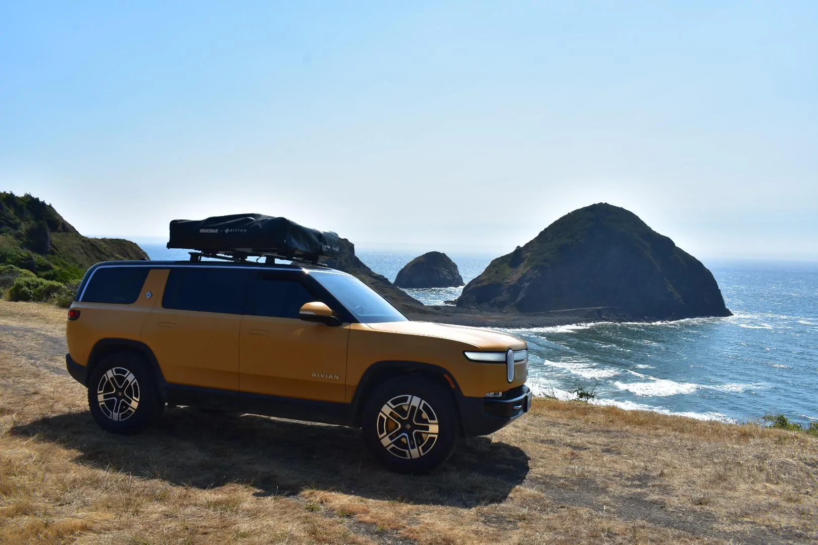 Rivian R1T R1S ? COMPASS YELLOW R1S  Photos DSC_1903
