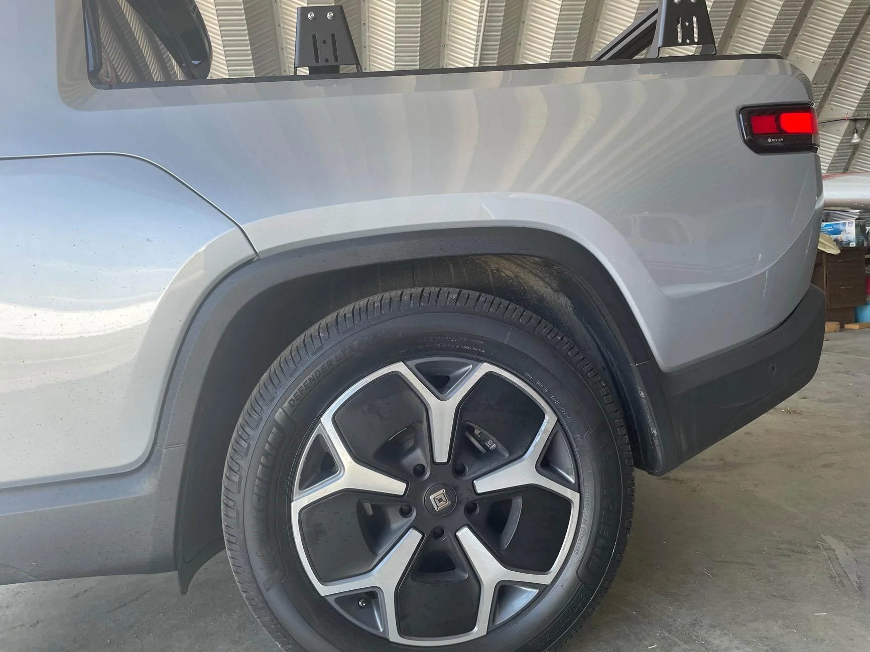 Rivian R1T R1S Michelin Defender 255/55/R21 Tires Installed IMG_0404